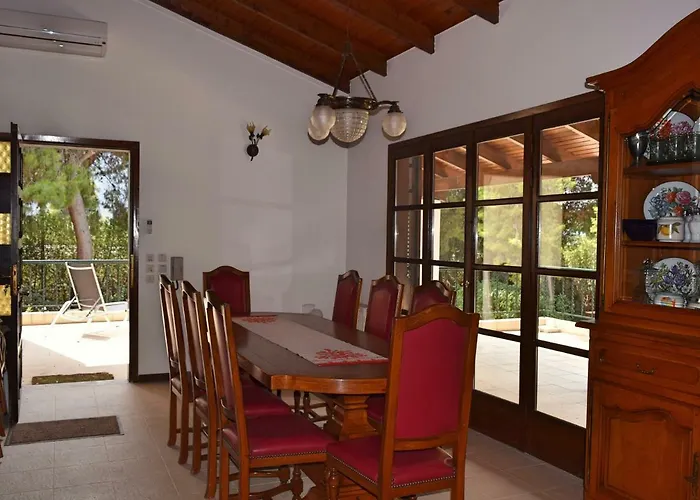 Villa Seaside In Alikes, Chalkida Dhrosiá