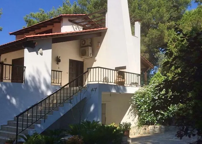 Seaside In Alikes, Chalkida Villa