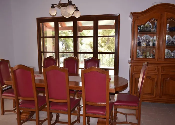 Villa Seaside In Alikes, Chalkida *